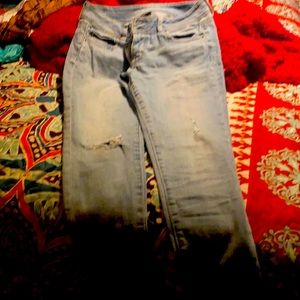 AE Light Wash Skinny Jeans Distressed, worn 1 time. Cute but Run small